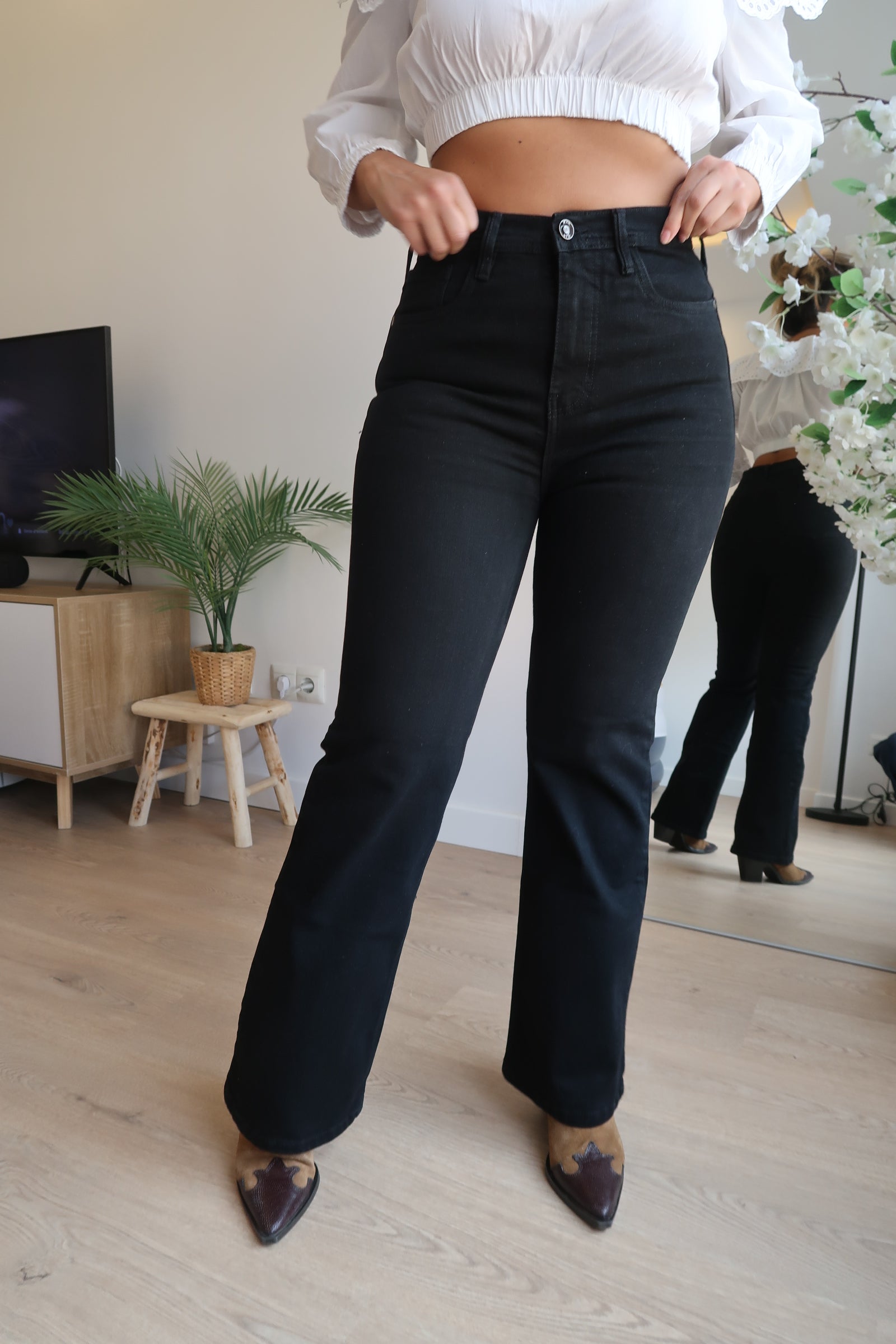 STRAIGHT HIGH RISE BLACK